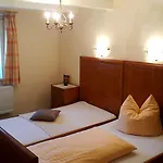 Отель Antikhotel Steinbacher Hof 3*