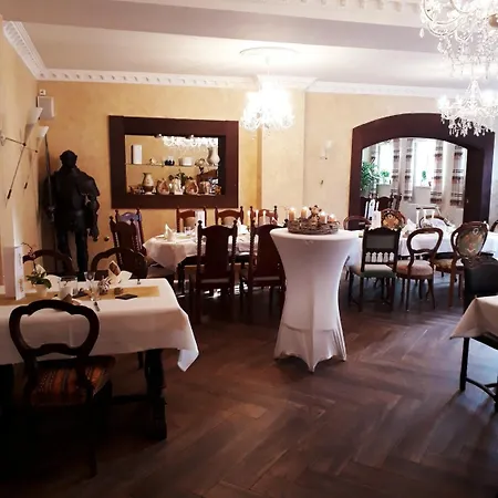 מלון Antikhotel Steinbacher Hof 3*