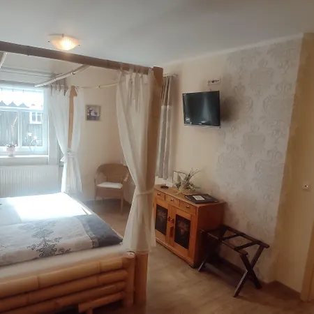 מלון Antikhotel Steinbacher Hof 3*