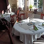 Antikhotel Steinbacher Hof 3*