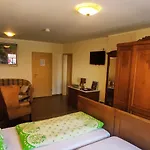 Antikhotel Steinbacher Hof 3*